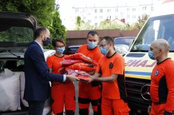 Ratownicy medyczni ze wsparciem od Polfarmex SA.