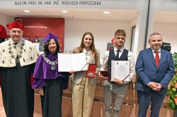 Młody naukowiec z Politechniki Łódzkiej nagrodzony przez Polfarmex S.A.